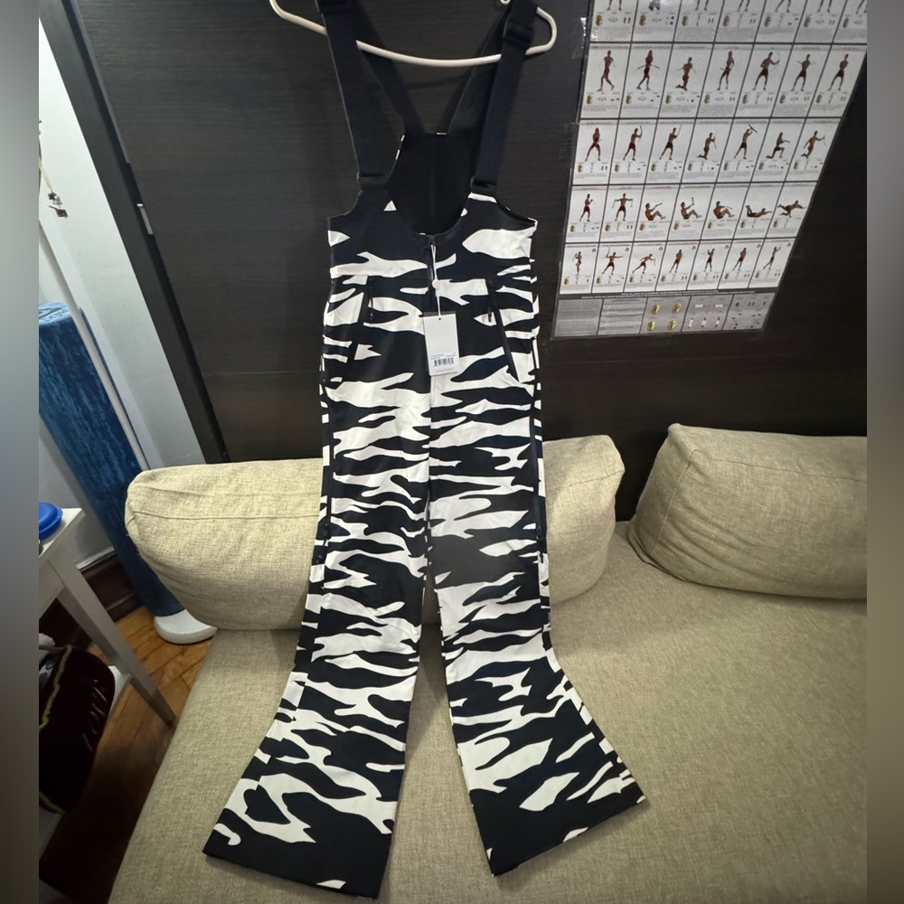 (NWT) Holden Overals Ski jumpsuit - Picture 6 of 13
